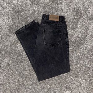 Dakota Jeans
33 x 32